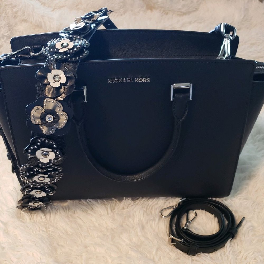 MICHAEL KORS Selma Large Black Leather Satchel